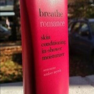 In-Shower Moisturizer Breathe Romance Bath & Body
